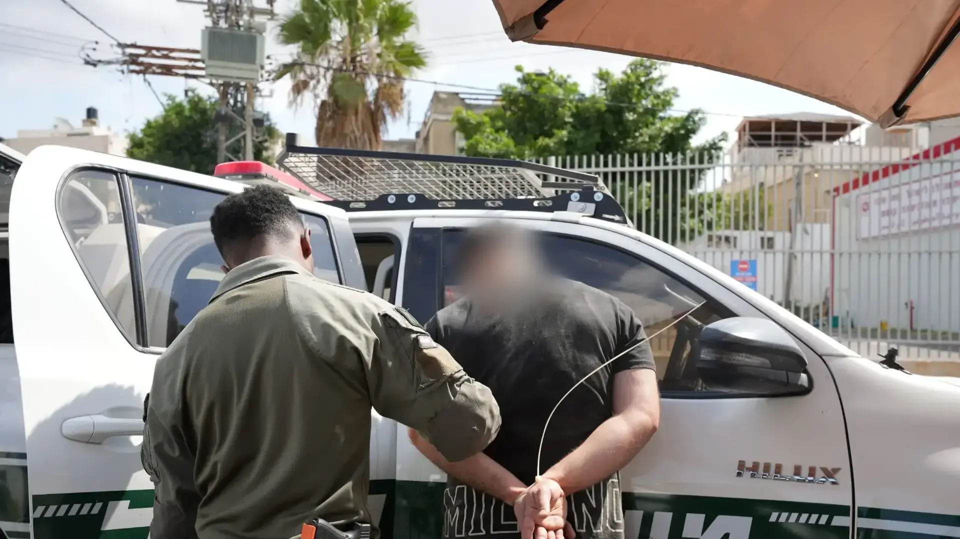 25 שב"חים נעצרו לקראת החג - עשרה הסתתרו בבית עסק 25 שב"חים נעצרו לקראת החג - עשרה הסתתרו בבית עסק