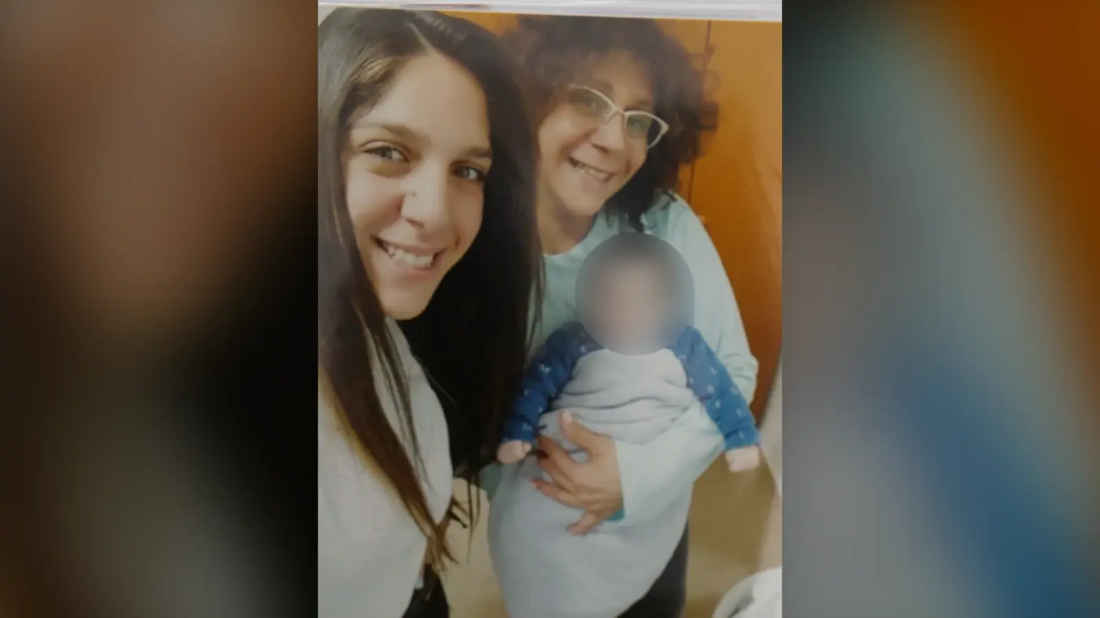 אתי גטה, אימה של סתיו ז"ל, מגדלת את ילדיה אתי גטה, אימה של סתיו ז"ל, מגדלת את ילדיה