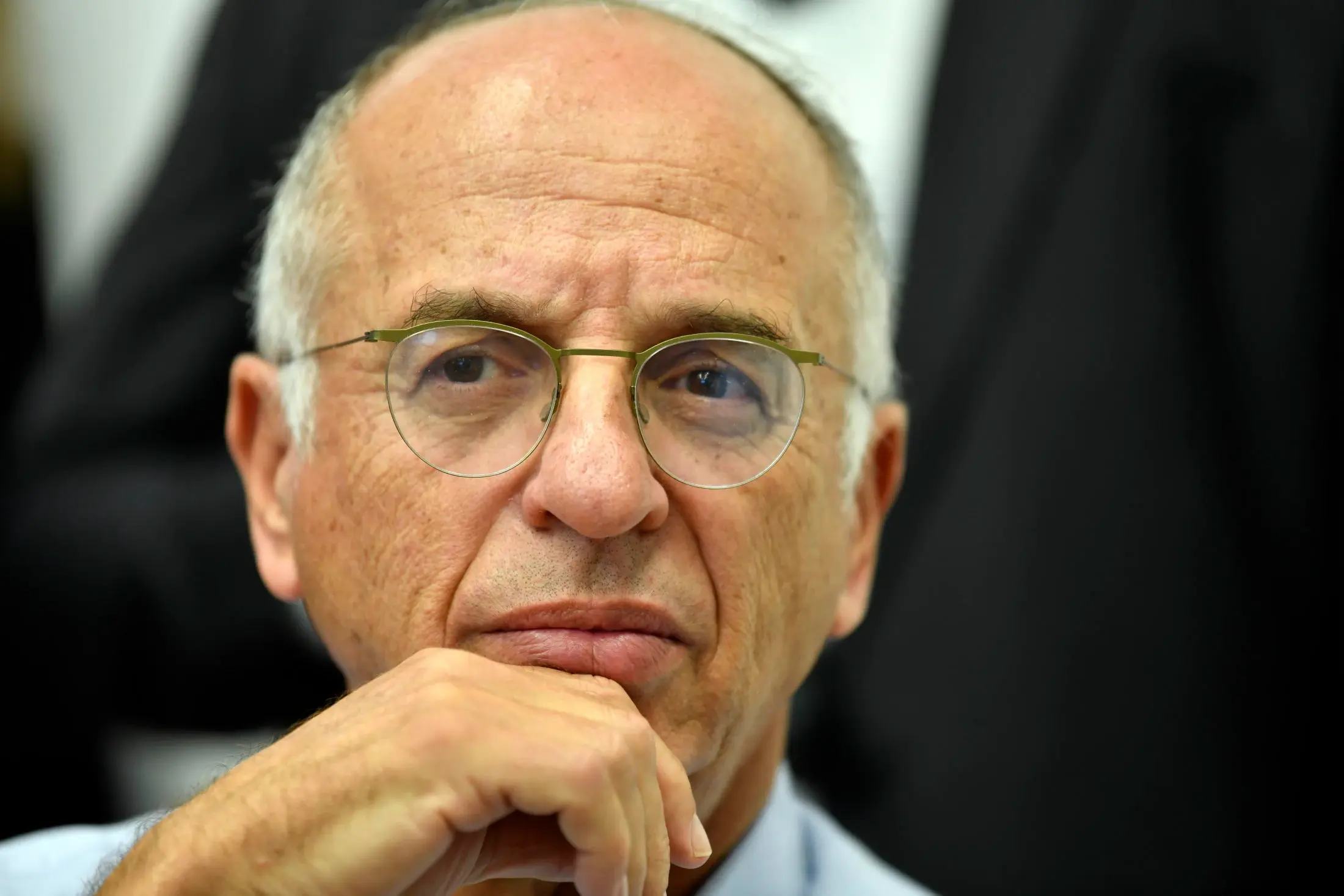 השופט נעם סולברג, יו"ר ועדת הבחירות המרכזית, בית דפוס אורדע, קרית גת
