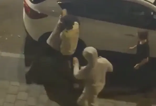 דקירת הצעיר בבת ים על ידי נתין זר דקירת הצעיר בבת ים על ידי נתין זר