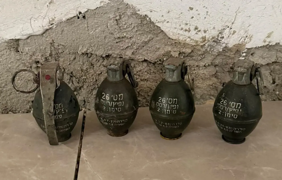 רימוני רסס צה"ליים שאותרו בביוב בזרזיר רימוני רסס צה"ליים שאותרו בביוב בזרזיר