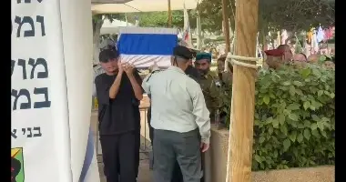 ״הבטחת שעוד שבוע אתה חוזר״: כאלף בני אדם ליוו את סרן אליאב צפלמוס בדרכו האחרונה