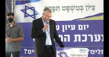 לוין כבר מסמן את הקרב הבא: אם הימין ינצח - תהיה מערכת משפט אחרת