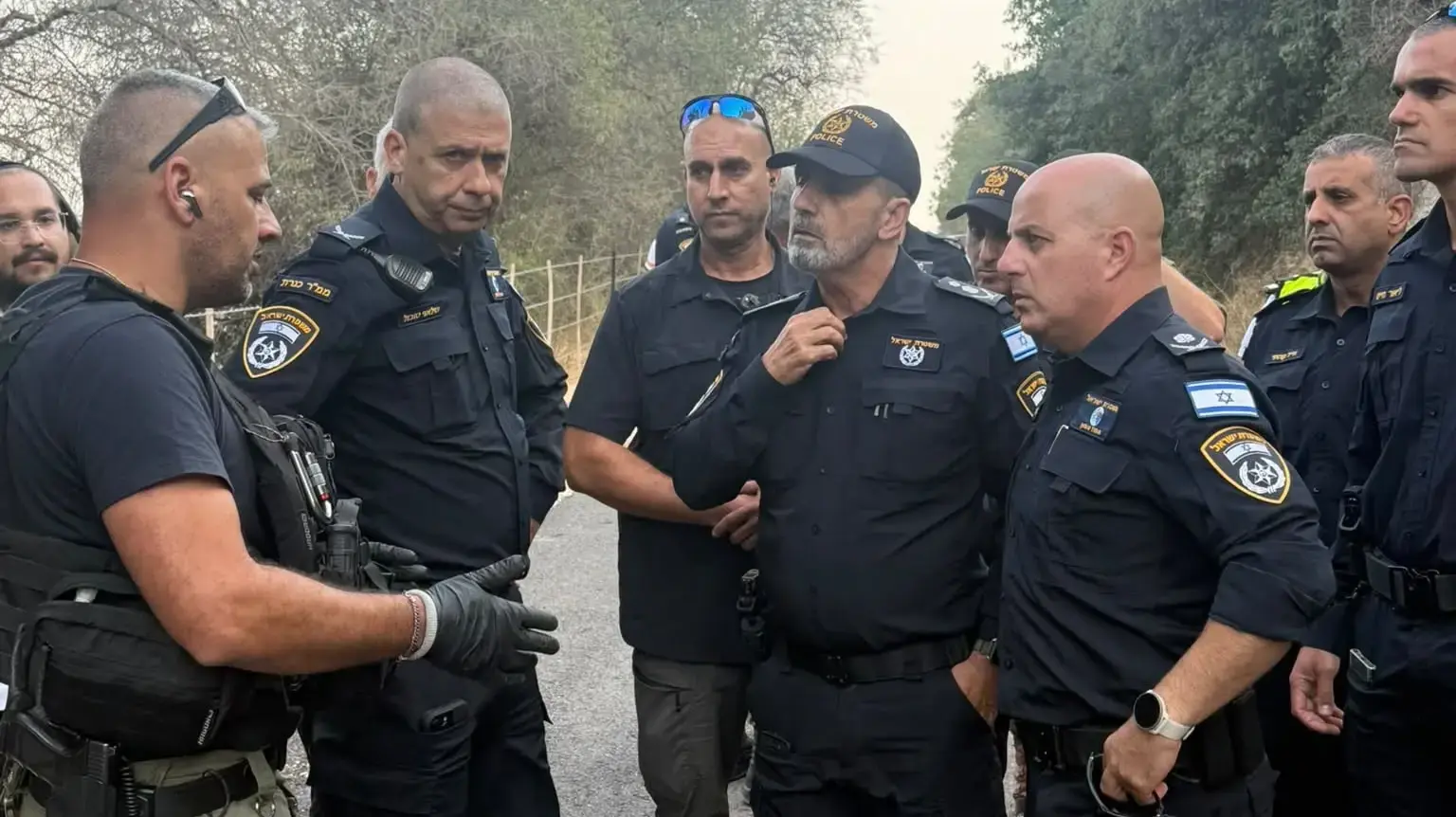 מפכ״ל המשטרה בזירת הפיצוץ, רכס רמים, 12 באוקטובר 2026 מפכ״ל המשטרה בזירת הפיצוץ, רכס רמים, 12 באוקטובר 2026