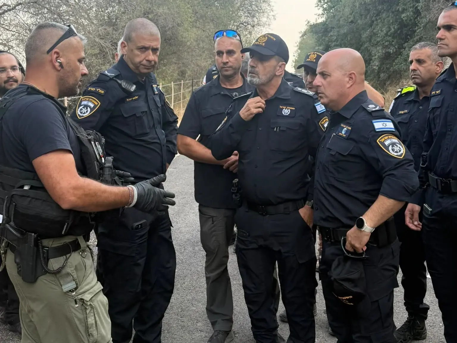 מפכ״ל המשטרה בזירת הפיצוץ, רכס רמים, 12 באוקטובר 2026 מפכ״ל המשטרה בזירת הפיצוץ, רכס רמים, 12 באוקטובר 2026