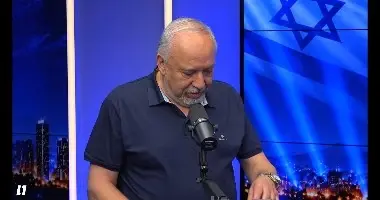 ליברמן חושף: "בכירי ליכוד אמרו לי - 'תעזרו לנו להיפטר מהאב, הבן ורוח הקודש'"