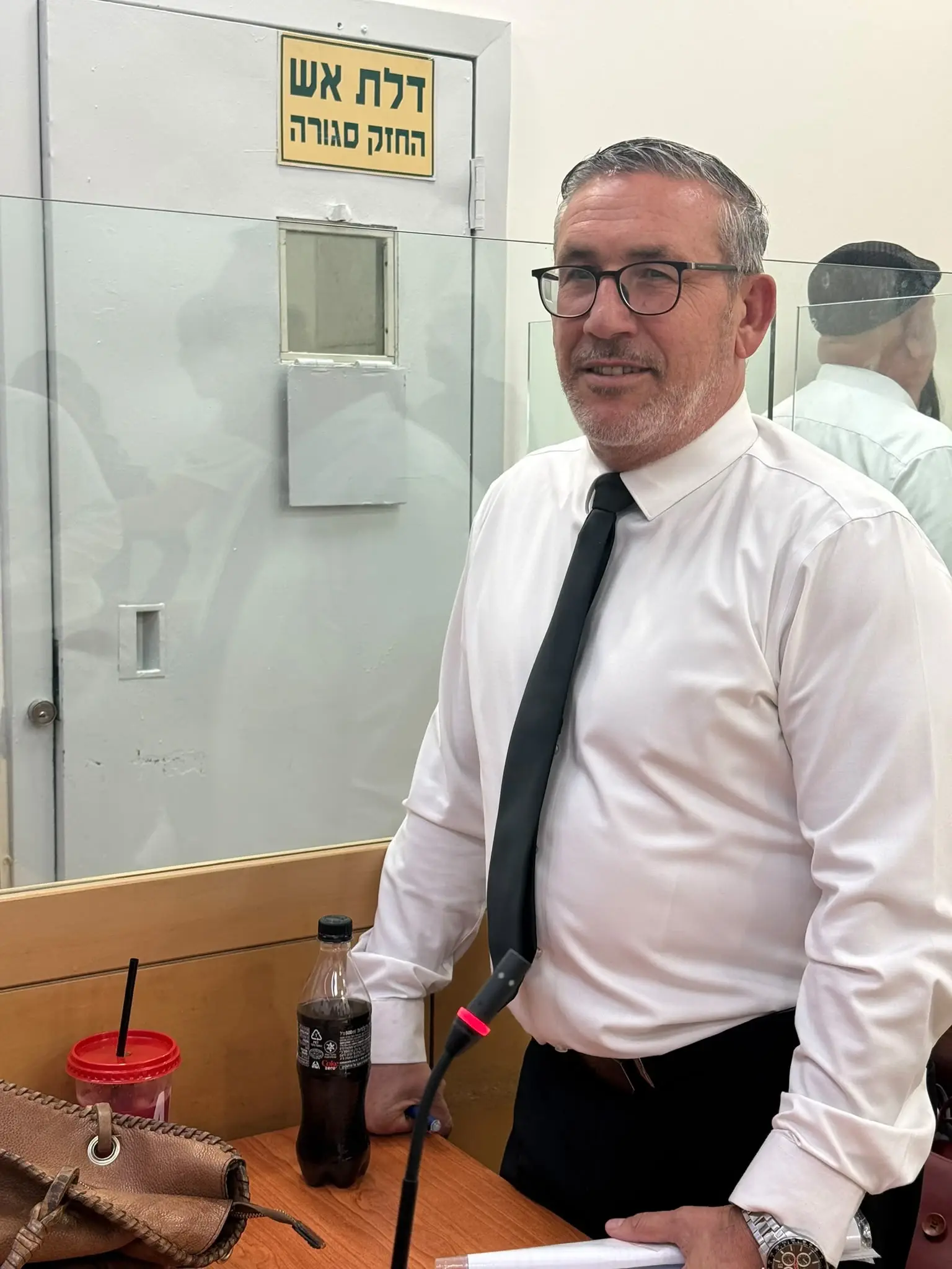 עו״ד גדי אפריאט המייצג את החשודה רבקה בנעדי חמותו של ראש עיריית כפר סבא.