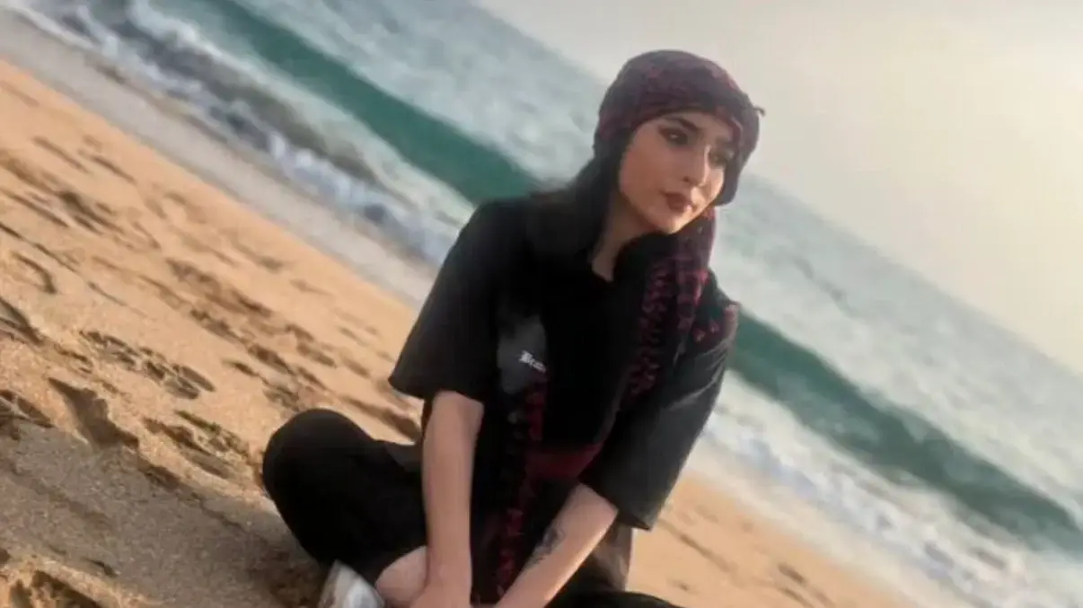 נג'מה אמיני, סטודנטית בת 23 נידונה למוות באיראן בגלל פוסט נג'מה אמיני, סטודנטית בת 23 נידונה למוות באיראן בגלל פוסט