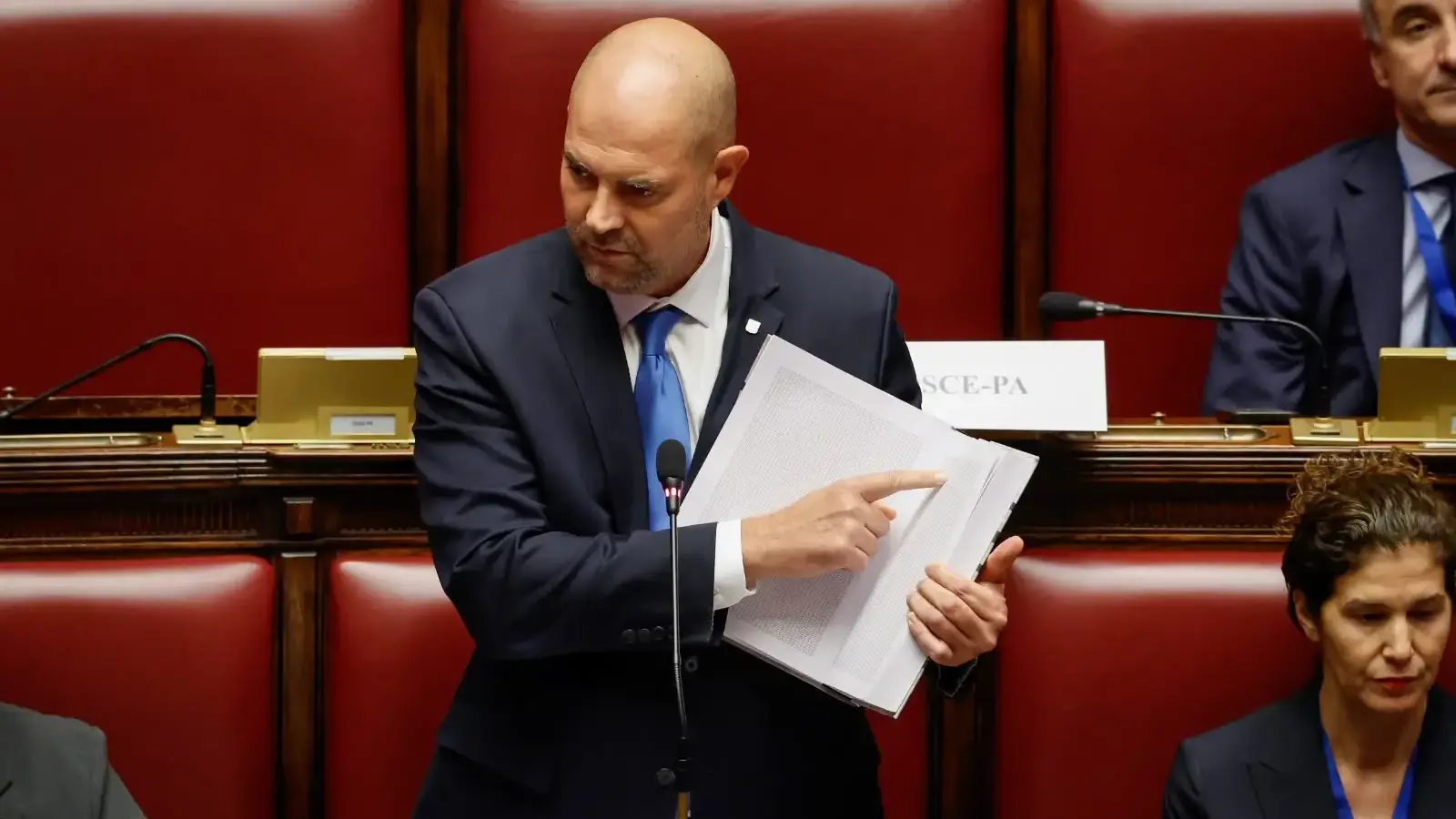 יו"ר הכנסת אמיר אוחנה נאם בפני ראשי פרלמנטים ברומא, 15 באוקטובר 2026 יו"ר הכנסת אמיר אוחנה נאם בפני ראשי פרלמנטים ברומא, 15 באוקטובר 2026