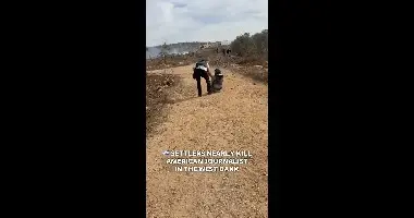 צלמת הוושינגטון פוסט עברה ניתוח בבי״ח לאחר שהותקפה בידי פורעים יהודים: ״כמעט איבדה אצבע״