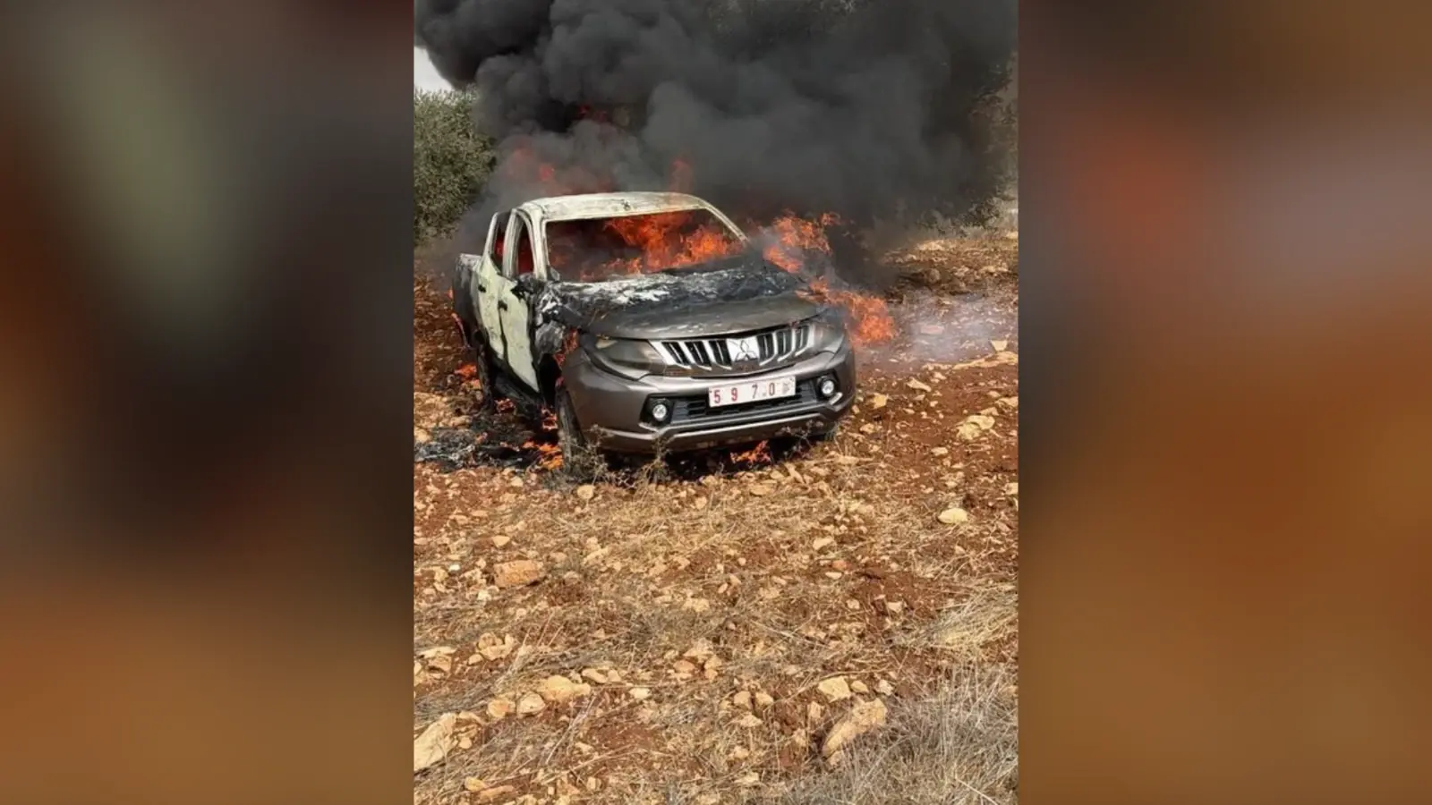 תיעוד תקיפתה של היידי לוין, צלמת הוושינגטון פוסט, במהלך התפרעויות מתנחלים באבו פלאח שביהודה ושומרון תיעוד תקיפתה של היידי לוין, צלמת הוושינגטון פוסט, במהלך התפרעויות מתנחלים באבו פלאח שביהודה ושומרון