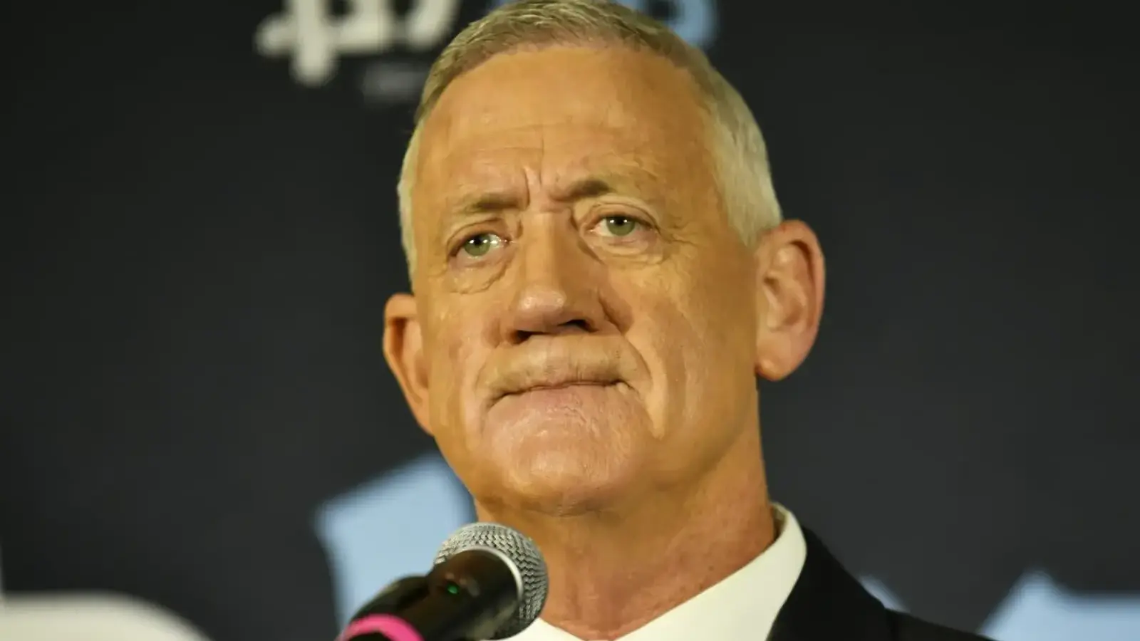 בני גנץ, מסיבת עיתונאים של מפלגת כחול לבן, כפר המכביה, 19 באוקטובר 2026 בני גנץ, מסיבת עיתונאים של מפלגת כחול לבן, כפר המכביה, 19 באוקטובר 2026