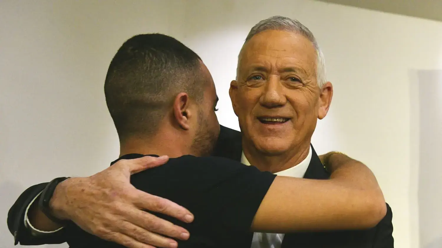 בני גנץ, מסיבת עיתונאים של מפלגת כחול לבן, כפר המכביה, 19 באוקטובר 2026 בני גנץ, מסיבת עיתונאים של מפלגת כחול לבן, כפר המכביה, 19 באוקטובר 2026