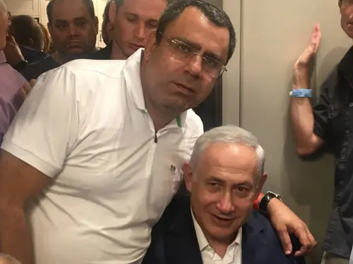 לאחר ניסיון החיסול: נעצר חשוד בהטמנת מטען ברכב בכיר הליכוד