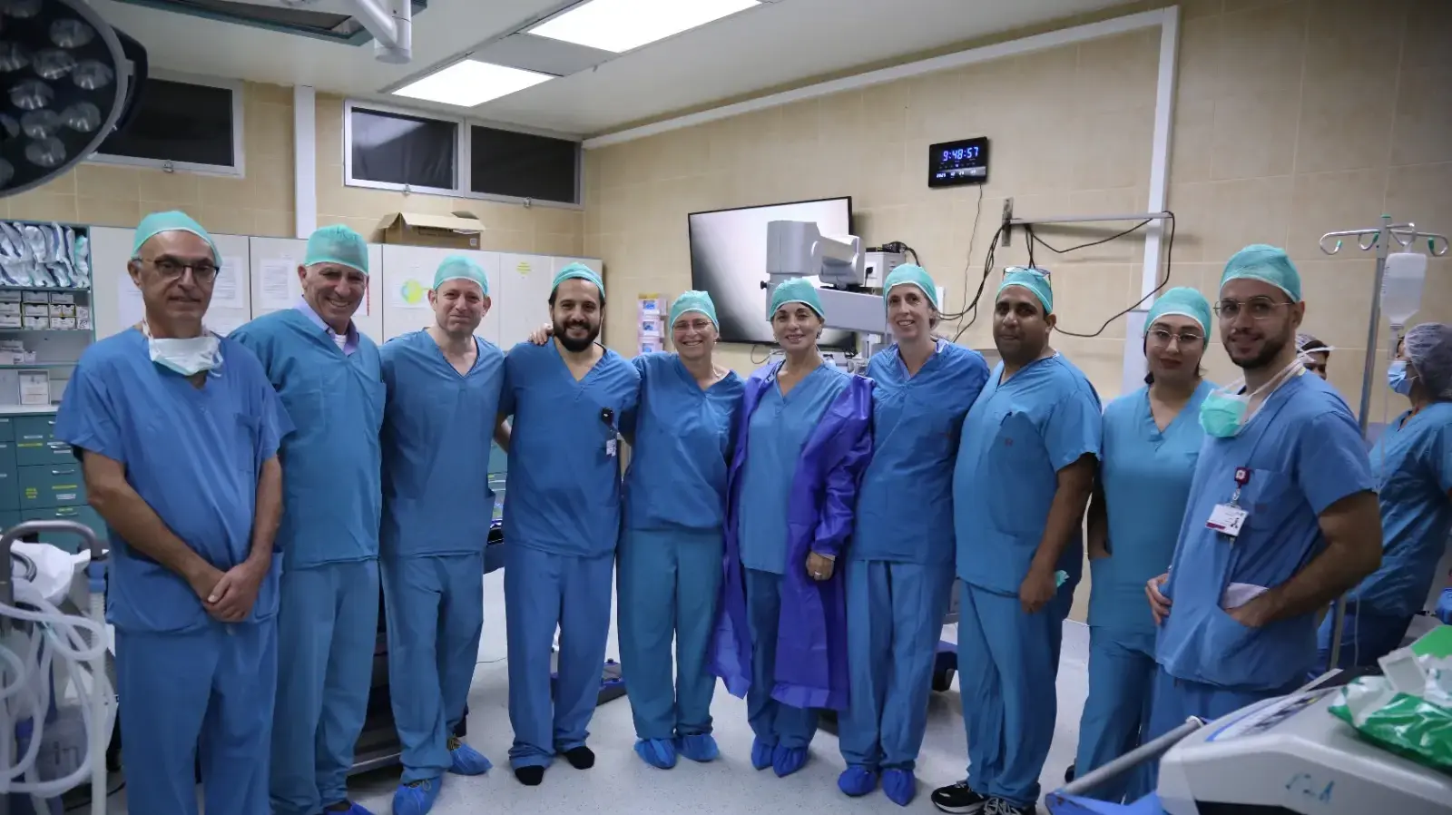 נבחרת אנשי הרפואה במרכז הרפואי רמב"ם שהשתילו את הקרנית שהודפסה במפעלי פרסייס ביו נבחרת אנשי הרפואה במרכז הרפואי רמב"ם שהשתילו את הקרנית שהודפסה במפעלי פרסייס ביו