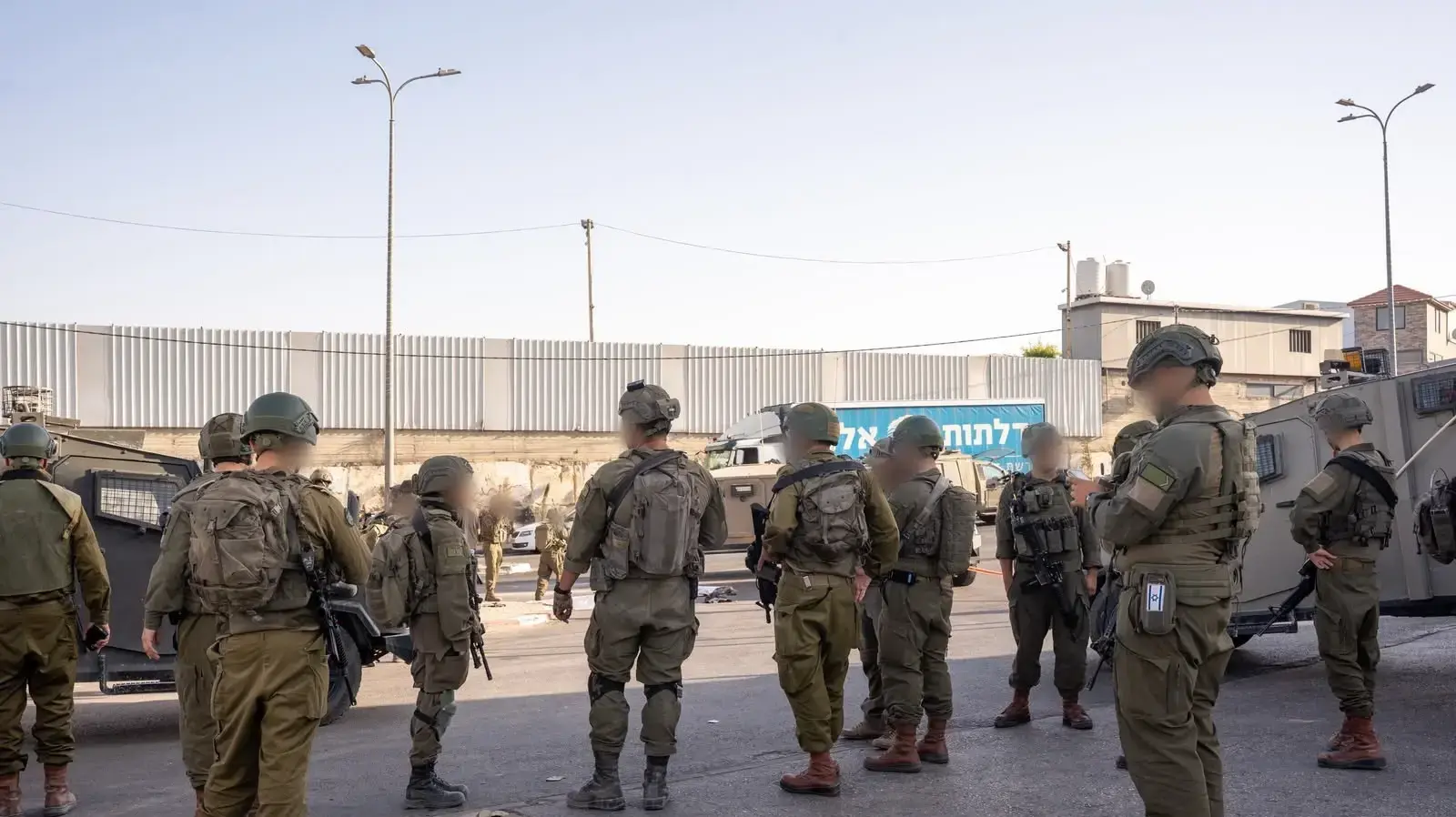 לוחמי צה"ל בזירת הפיגוע בצומת יהודה ליד חברון