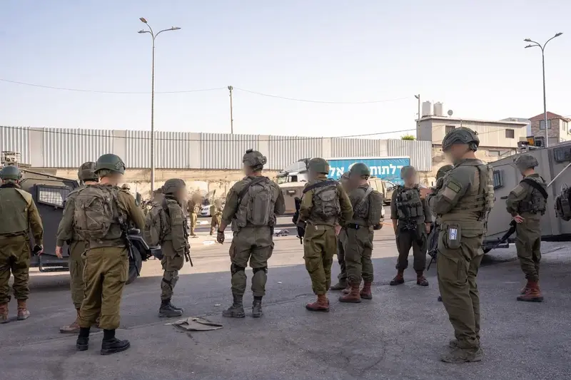 לוחמי צה"ל בזירת הפיגוע בצומת יהודה ליד חברון
