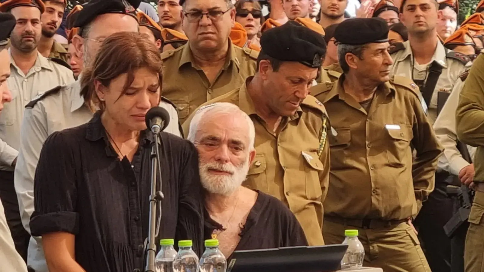 הלוויה של רון רויטמן בבית העלמין באשקלון הלוויה של רון רויטמן בבית העלמין באשקלון