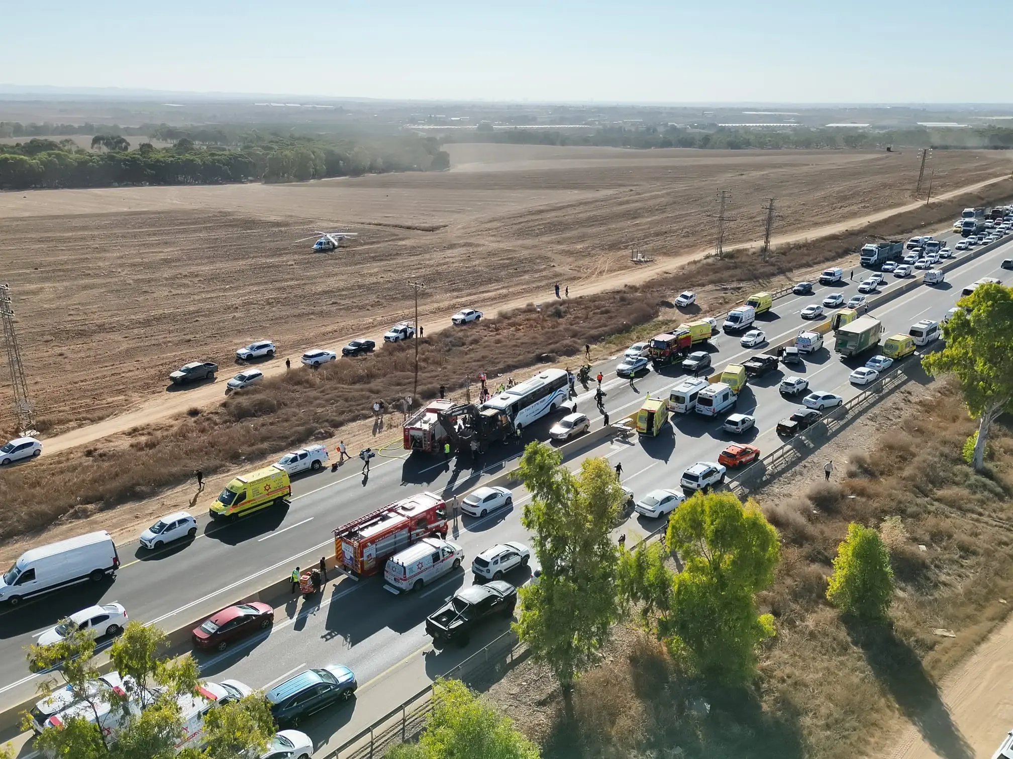 תאונת דרכים בין אוטובוס לטרקטור