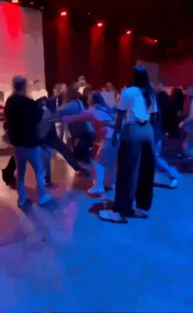 קטטה בהופעתו של ג'ה רול קטטה בהופעתו של ג'ה רול