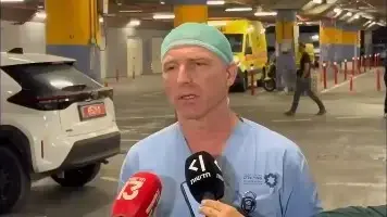 סמנכ״ל רפואה בשערי צדק, פרופ׳ אלכסנדר יוסקוביץ ומנהל יחידת הטראומה, ד״ר אלון שורץ