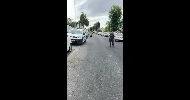 עובר אורח בן 15 נפצע קשה בחולון מפיצוץ מטען חבלה - ככל הנראה לא היה היעד