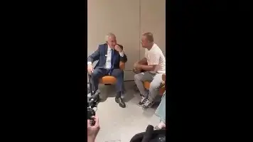 בנימין נתניהו על בן זאיד עם הנוסע שהשתלט על תא הטייס בנימין נתניהו על בן זאיד עם הנוסע שהשתלט על תא הטייס